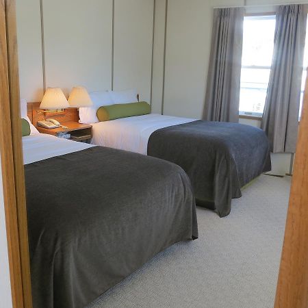 Triple J Hotel Dawson City Eksteriør bilde