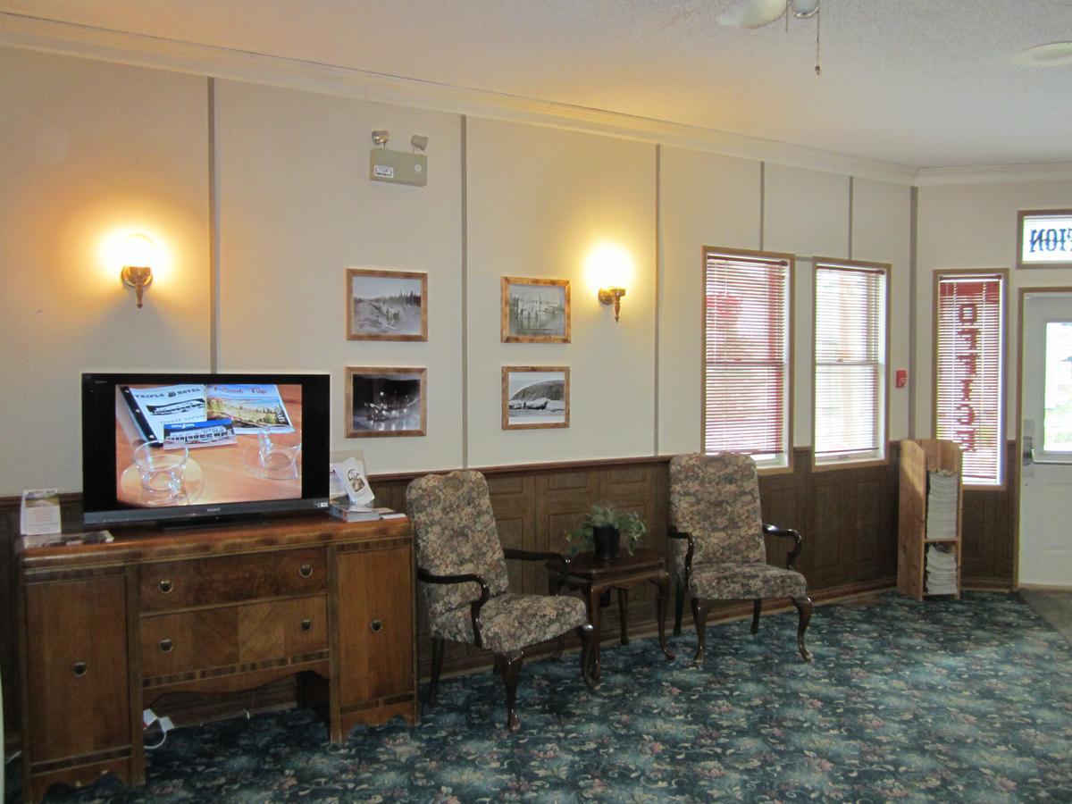 Triple J Hotel Dawson City Eksteriør bilde