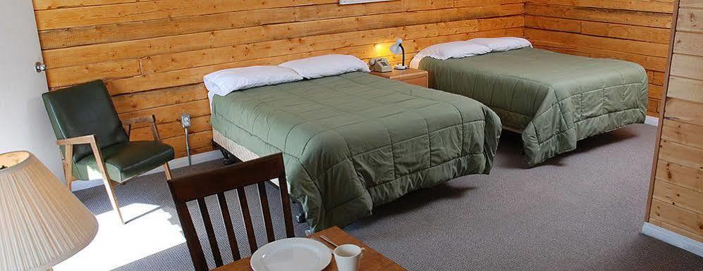Triple J Hotel Dawson City Eksteriør bilde